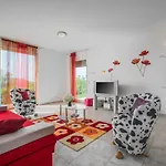 Daria By Interhome Appartement