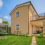Appartement Daria By Interhome